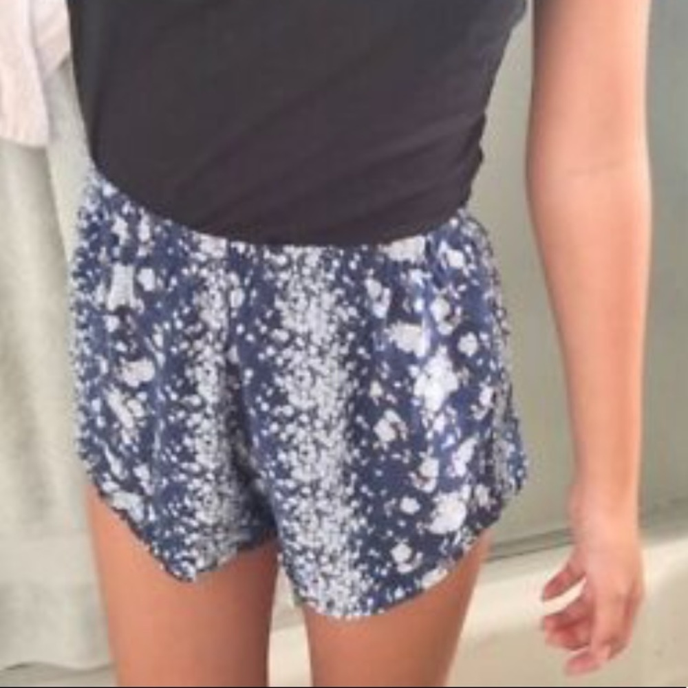 Brandy Melville blue floral shorts